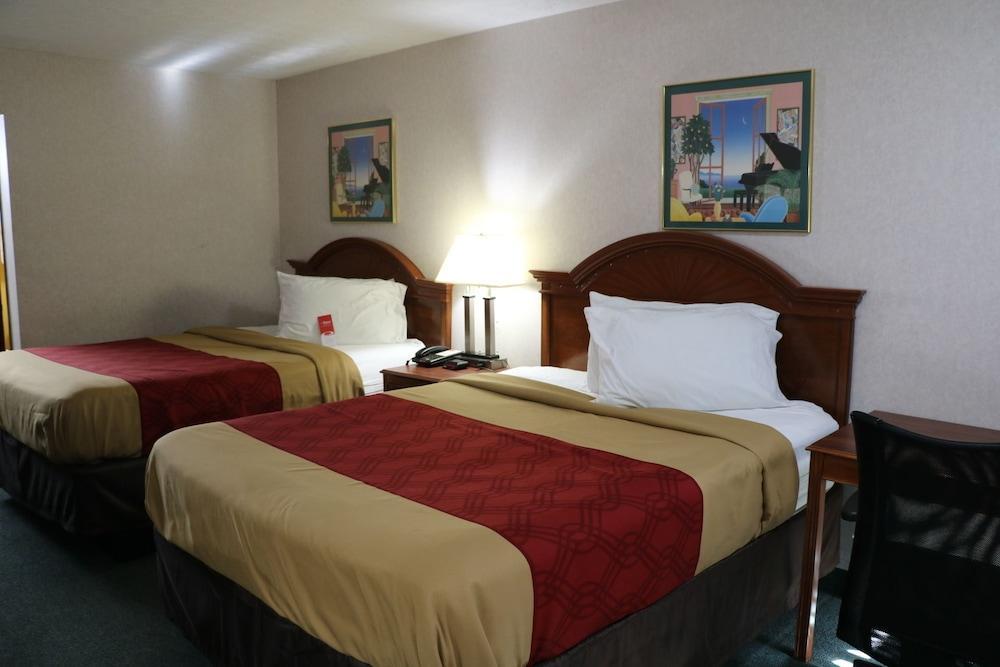 Red Roof Inn Walton - Richwood Bagian luar foto