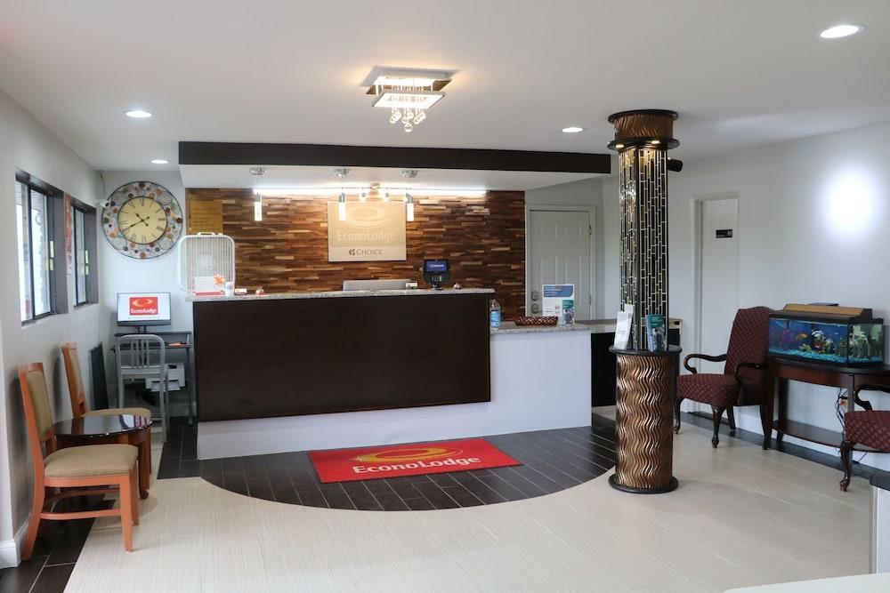 Red Roof Inn Walton - Richwood Bagian luar foto
