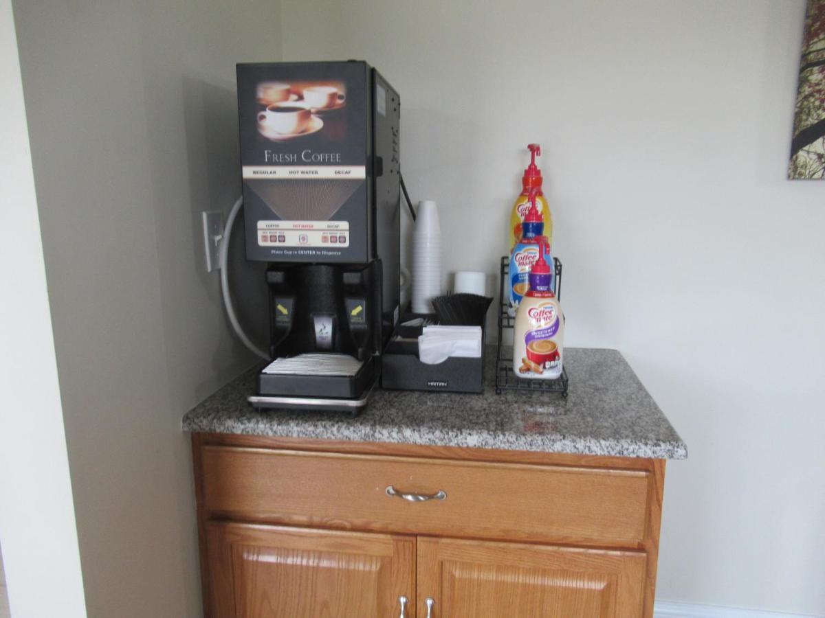 Red Roof Inn Walton - Richwood Bagian luar foto