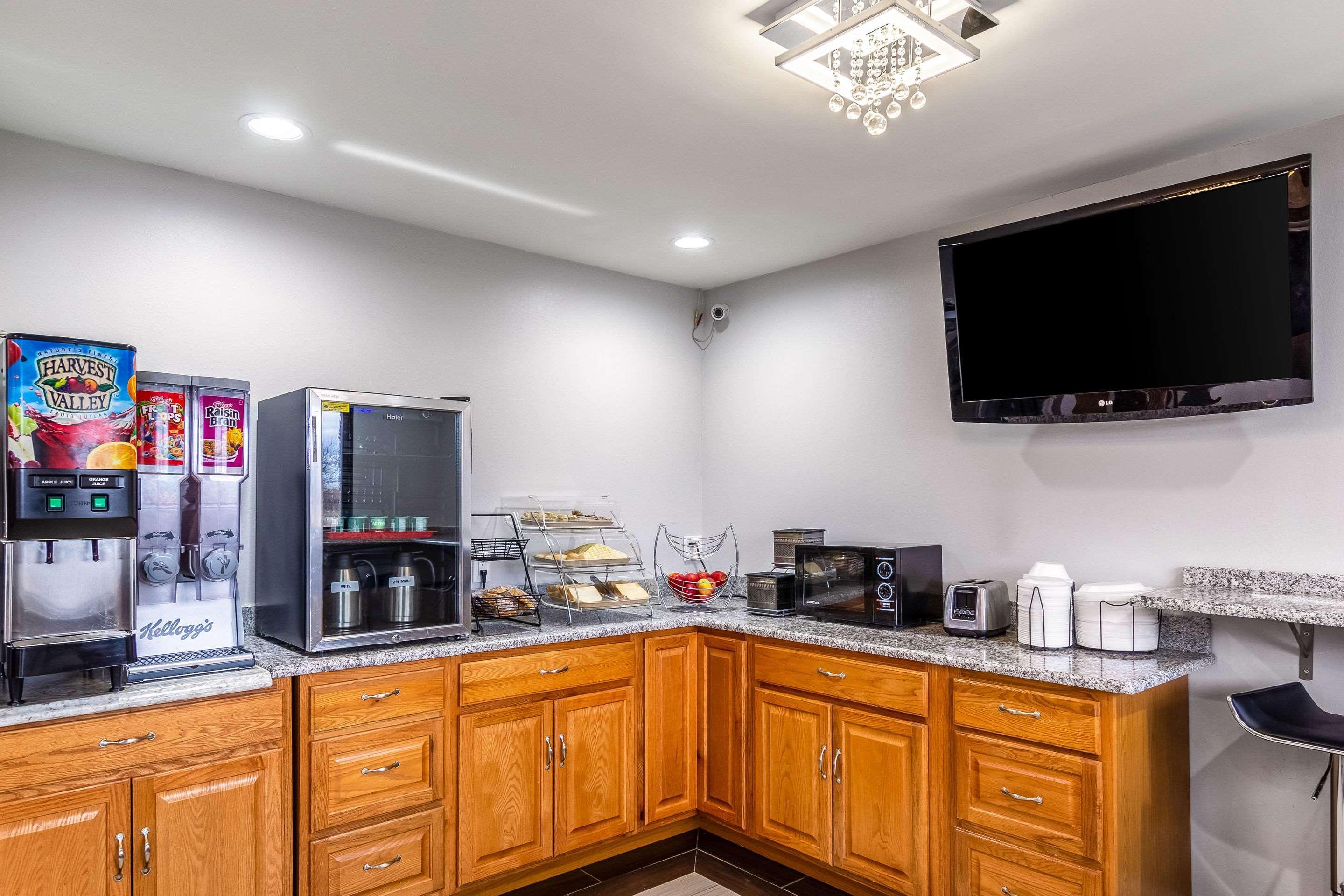 Red Roof Inn Walton - Richwood Bagian luar foto
