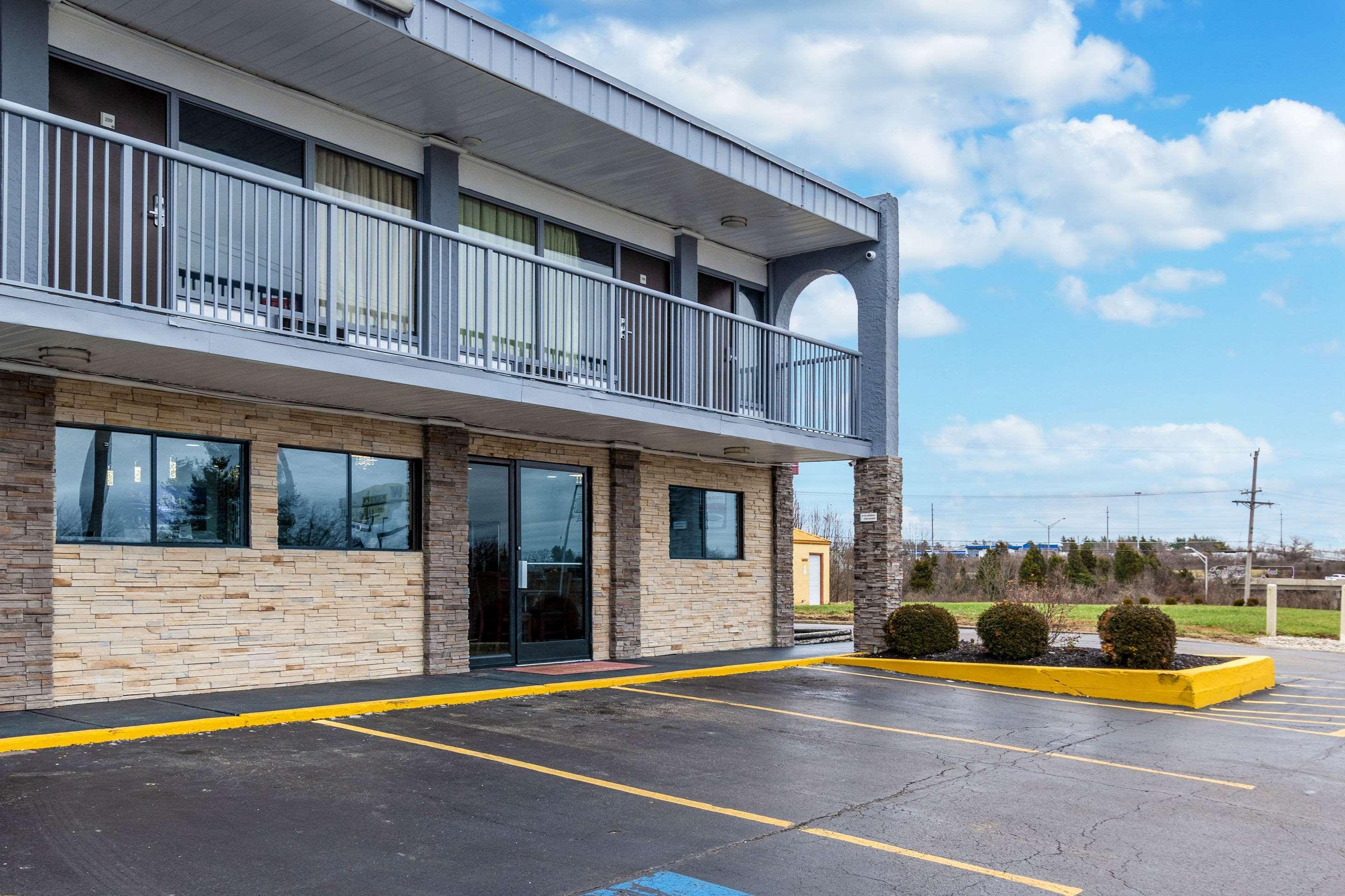 Red Roof Inn Walton - Richwood Bagian luar foto