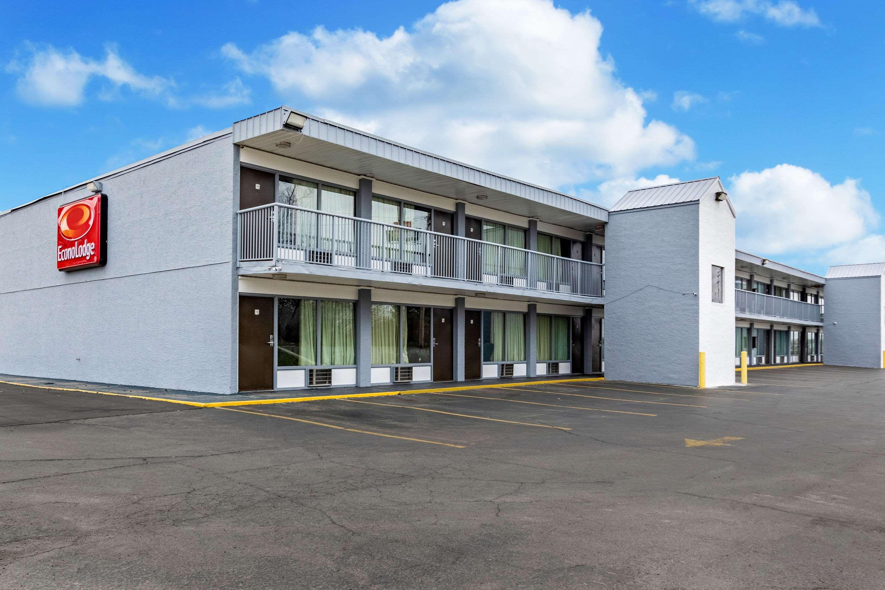 Red Roof Inn Walton - Richwood Bagian luar foto